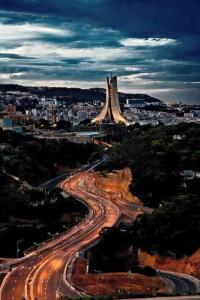 Monographie Algérie - Alger - vue Maqam Chahid